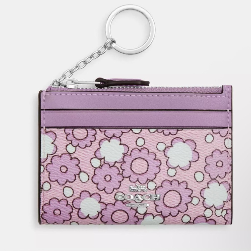 BIG INTO ENERGY/ BAG EXTRAVAGANZA! - Picture 6 of 7